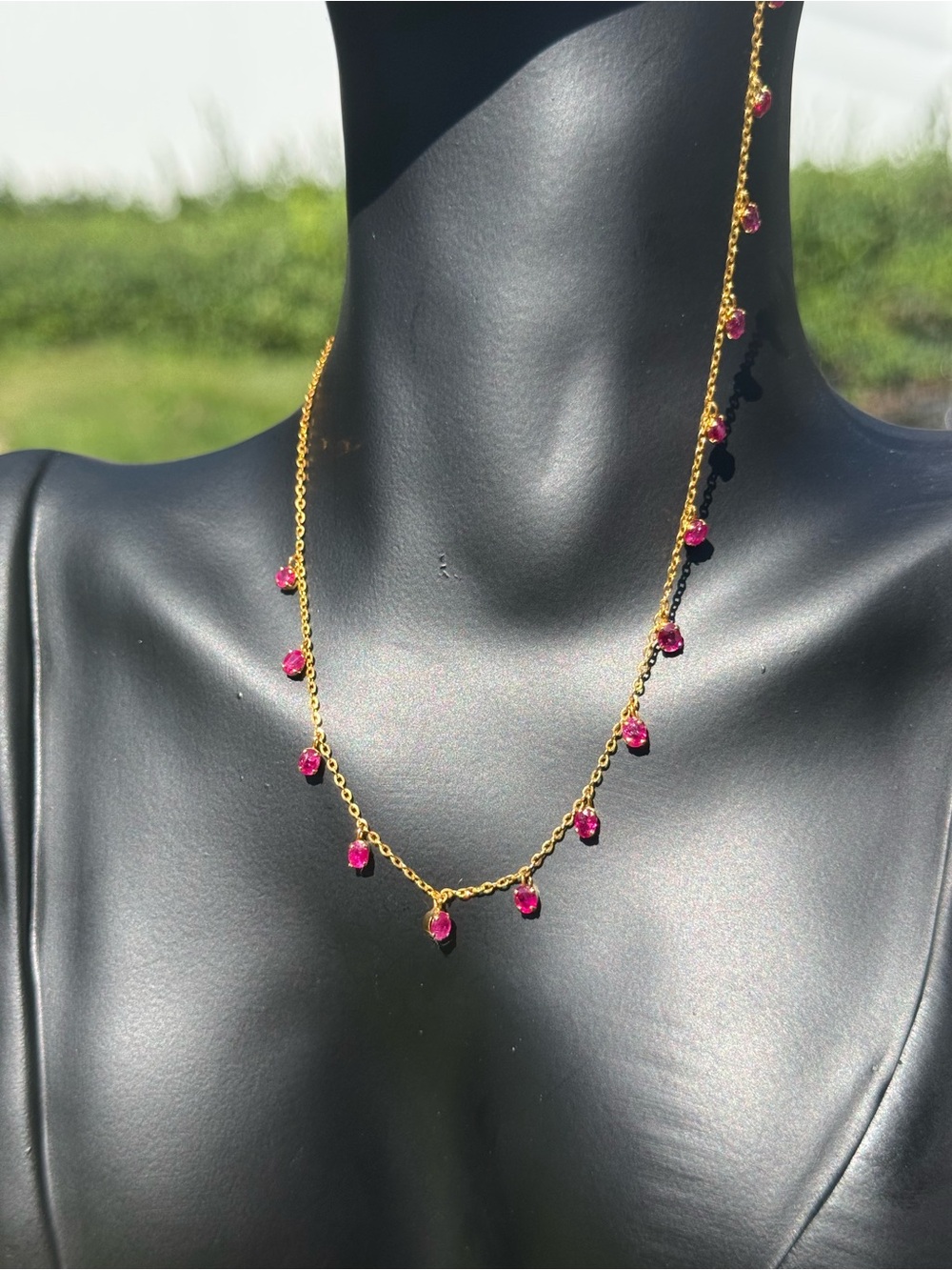 Natural Burmese Ruby necklace in 18 k solid gold with lab certificate